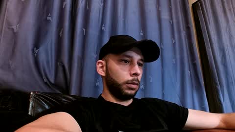 HenryAxe online show from December 2024 02:42:01 PM