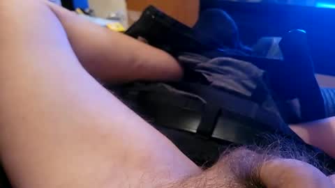 Snapshot of henrybones2021 chatting on January 2025 05:44:01 PM Henrybones online show from January 2025 05:44:01 PM