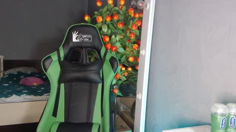 Snapshot of hentaishiing chatting on December 2024 06:05:02 PM Hentaishiing online show from December 2024 06:05:02 PM