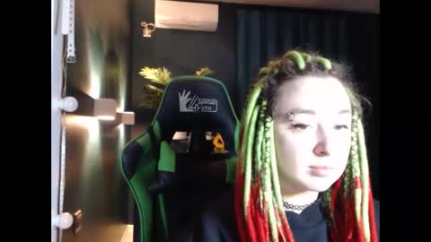 Hentaishiing online show from April 2026 06:09:01 PM