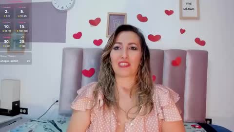 Snapshot of hera_godess chatting on February 2025 08:54:01 PM Hera godes online show from February 2025 08:54:01 PM