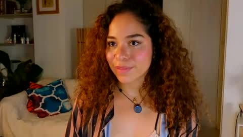 Snapshot of hercyqueen chatting on June 2026 01:07:02 AM hercyqueen online show from June 2026 01:07:02 AM