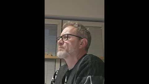 Snapshot of hering76 chatting on December 2025 07:28:02 AM hering76 online show from December 2025 07:28:02 AM