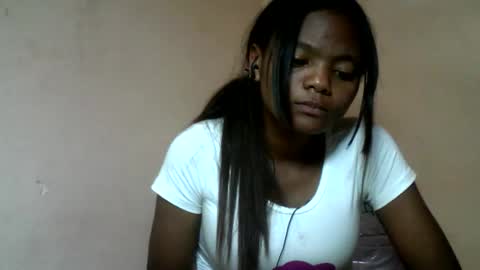 herisse01 online show from June 2026 07:41:02 PM