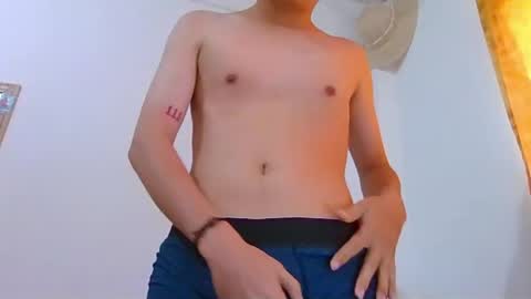 valentin 123 online show from May 2026 12:23:01 PM