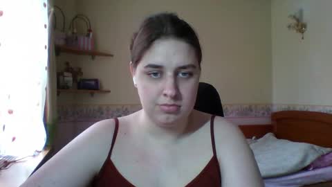 hess_luna_ online show from April 2026 09:07:01 AM