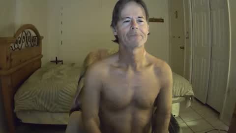 hewes1 online show from February 2026 07:01:01 AM