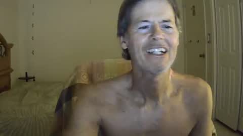 hewes1 online show from February 2026 04:41:01 AM