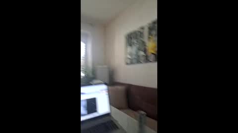 lara online show from April 2026 11:17:01 AM