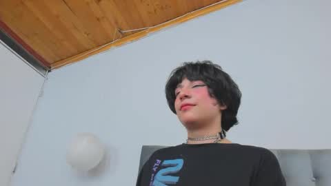 Noraly  online show from February 2025 10:53:01 AM