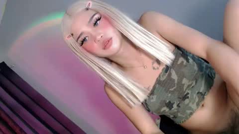 Snapshot of hey_sexy_lady28 chatting on September 2025 02:17:02 PM Tamarah online show from September 2025 02:17:02 PM