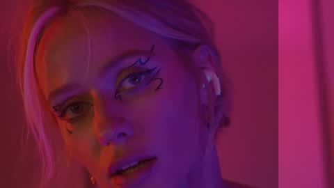 Alina online show from September 2025 06:09:02 PM