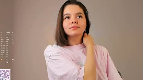 Snapshot of heyim_laura chatting on May 2026 02:16:01 AM Laura online show from May 2026 02:16:01 AM