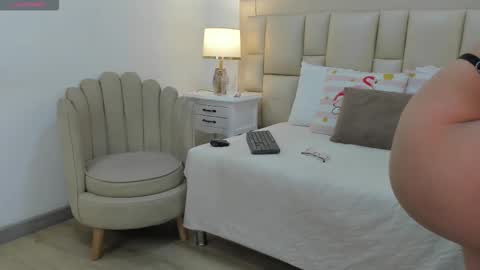 Snapshot of heysel_ chatting on February 2026 03:35:02 AM heysel online show from February 2026 03:35:02 AM