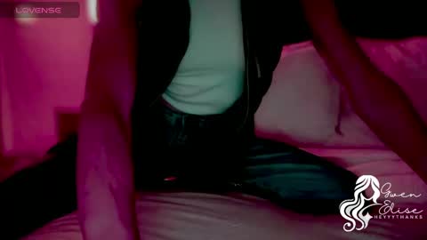 Gwen Elise online show from November 2025 01:48:02 AM