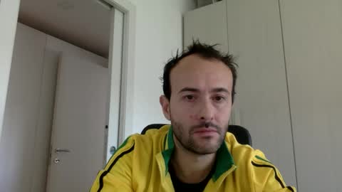 Snapshot of hhombre chatting on September 2025 08:52:02 AM hhombre online show from September 2025 08:52:02 AM