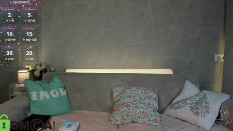 Snapshot of hi__karu chatting on November 2025 02:23:01 AM Karu online show from November 2025 02:23:01 AM