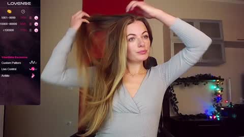 Lina online show from January 2025 12:37:01 PM