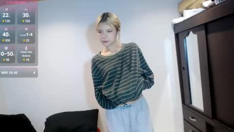 Snapshot of hi_scarlett chatting on December 2024 09:49:01 AM hi_scarlett online show from December 2024 09:49:01 AM