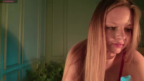 My name is Angelina but I like when you call me Angel online show from November 2025 12:38:01 PM