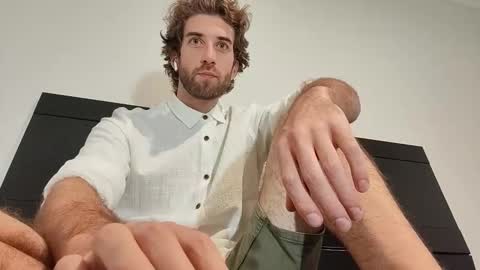 Snapshot of hiddengaze chatting on February 2026 06:21:02 AM HiddenGaze online show from February 2026 06:21:02 AM