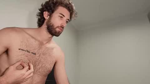 Snapshot of hiddengaze chatting on February 2026 01:33:02 PM HiddenGaze online show from February 2026 01:33:02 PM