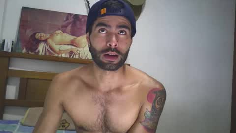 Snapshot of hideonbush051 chatting on October 2025 02:52:01 PM hideonbush online show from October 2025 02:52:01 PM