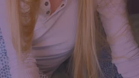 Snapshot of hihi_im_chloe chatting on February 2025 02:23:01 AM Chloe online show from February 2025 02:23:01 AM