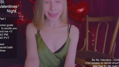 Snapshot of hihi_im_chloe chatting on February 2025 01:14:02 AM Chloe online show from February 2025 01:14:02 AM