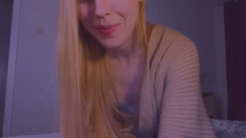 Snapshot of hihi_im_chloe chatting on March 2025 01:26:02 AM Chloe online show from March 2025 01:26:02 AM