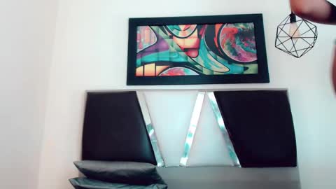 Hilary Avilan online show from February 2026 07:34:02 PM