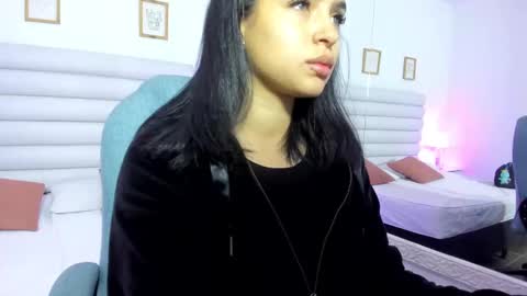 hilary_tailor online show from September 2025 11:48:01 AM