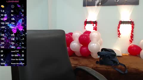 Snapshot of hilaryclowerx chatting on February 2025 03:07:02 AM H I L A R Y online show from February 2025 03:07:02 AM