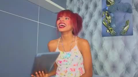  Hillary  online show from September 2025 05:18:02 AM