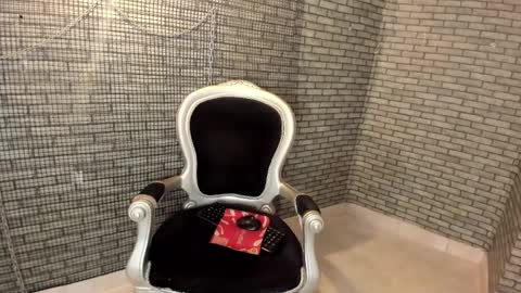 Hillary  online show from April 2026 06:34:01 PM