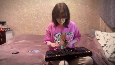 Snapshot of hillaryvind chatting on April 2026 03:01:01 PM Lana online show from April 2026 03:01:01 PM