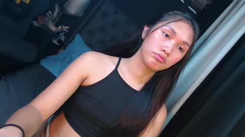 Snapshot of himarika chatting on January 2025 07:39:01 AM yuricah online show from January 2025 07:39:01 AM