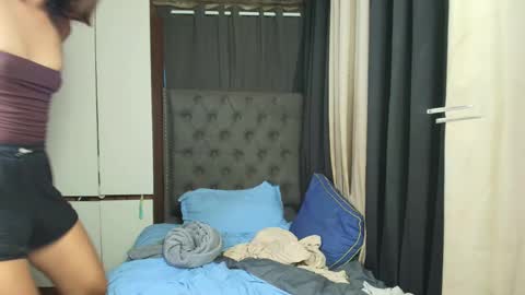 Snapshot of himarika chatting on February 2026 07:51:01 AM yuricah online show from February 2026 07:51:01 AM