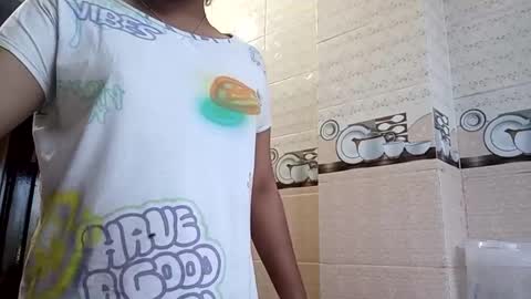 himuhimu22 online show from March 2025 10:28:02 AM