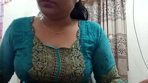 himuhimu22 online show from September 2025 03:56:02 PM