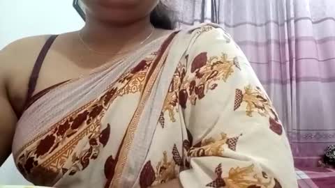 himuhimu22 online show from October 2025 07:48:02 PM