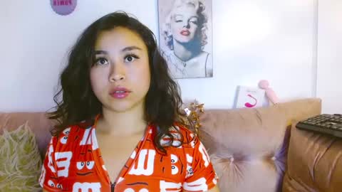 hinata lee online show from January 2025 10:43:01 AM