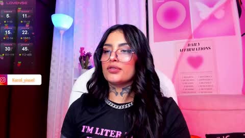 Snapshot of hinataweed01 chatting on December 2024 05:14:02 AM Karol Independent Model online show from December 2024 05:14:02 AM