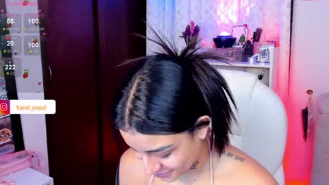 Snapshot of hinataweed01 chatting on December 2024 03:58:01 AM Karol Independent Model online show from December 2024 03:58:01 AM