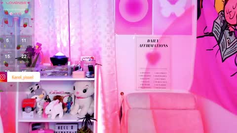 Snapshot of hinataweed01 chatting on January 2025 01:08:01 AM Karol Independent Model online show from January 2025 01:08:01 AM