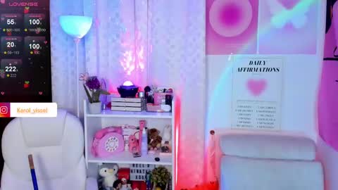 Snapshot of hinataweed01 chatting on February 2025 03:42:01 AM Karol Independent Model online show from February 2025 03:42:01 AM