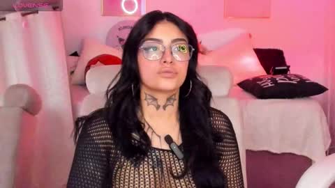 Snapshot of hinataweed01 chatting on September 2025 11:59:02 PM Karol Independent Model online show from September 2025 11:59:02 PM