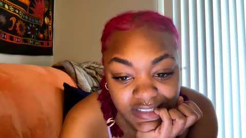 Snapshot of hippieangelbabi chatting on February 2025 08:34:01 PM angelbabi online show from February 2025 08:34:01 PM