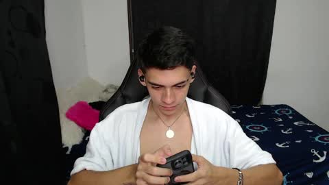 Snapshot of hiso_kai chatting on May 2026 05:23:02 AM Hisokax online show from May 2026 05:23:02 AM