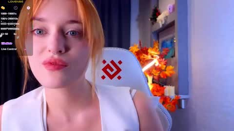 Ella online show from November 2025 06:19:01 PM